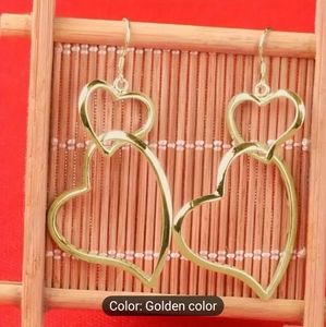 Two Hearts Dangling Gold Fashion Earrings